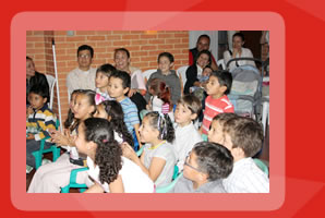 Show pizzerito con pizza, lasagna y galletas para fiestas infantiles.